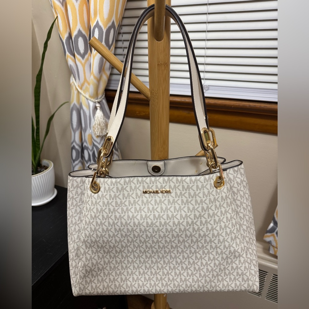 Michael Kors White & Light Gray MK Logo Shoulder Tote